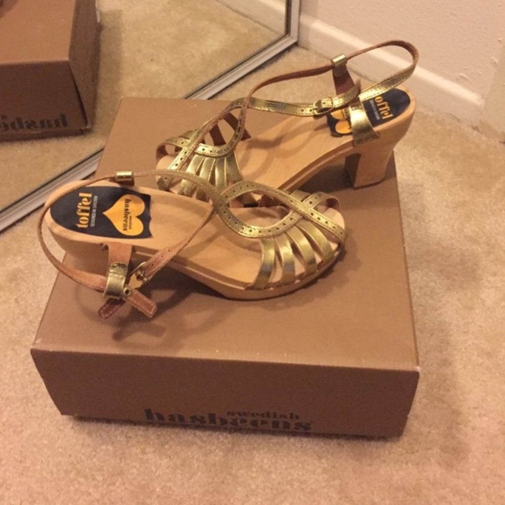 Swedish Hasbeens Gold Sandal (rare)